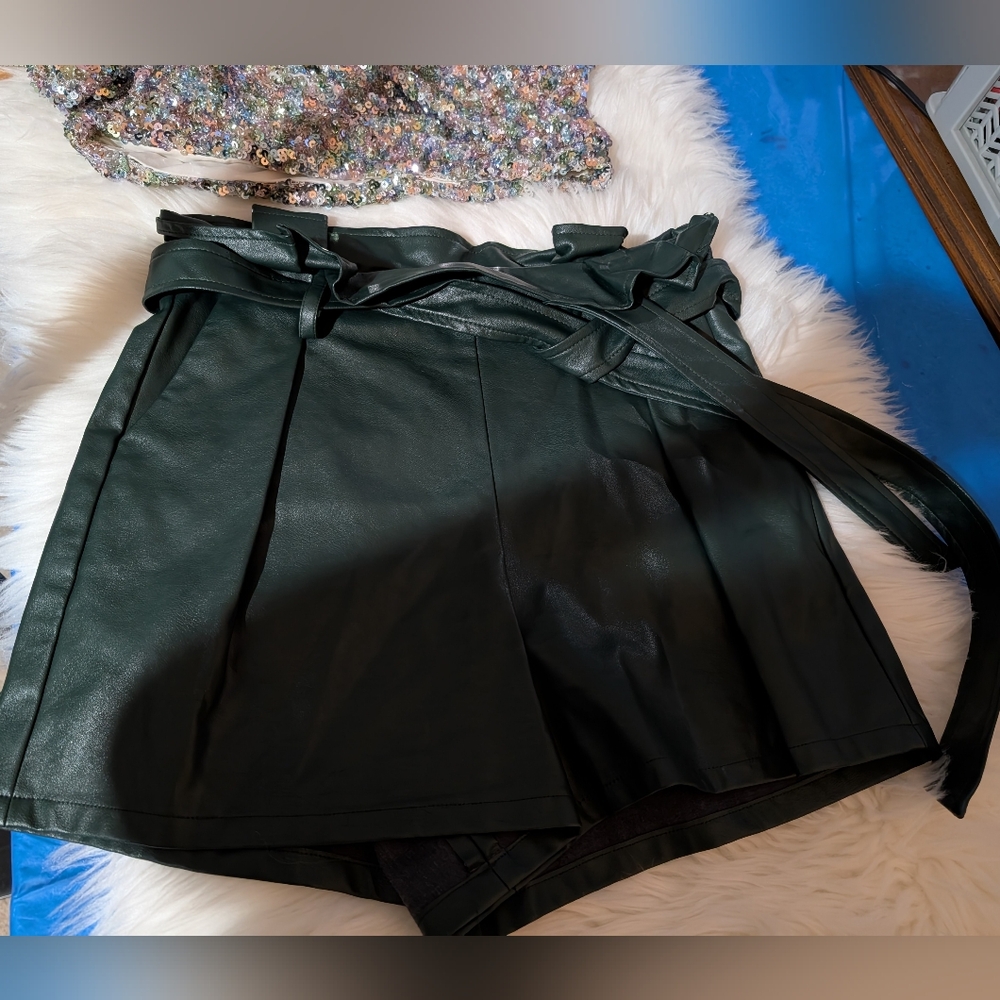 Cute Faux leather shorts
